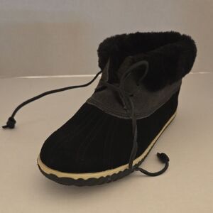 SPERRY Black Suede Fur Lined Boots